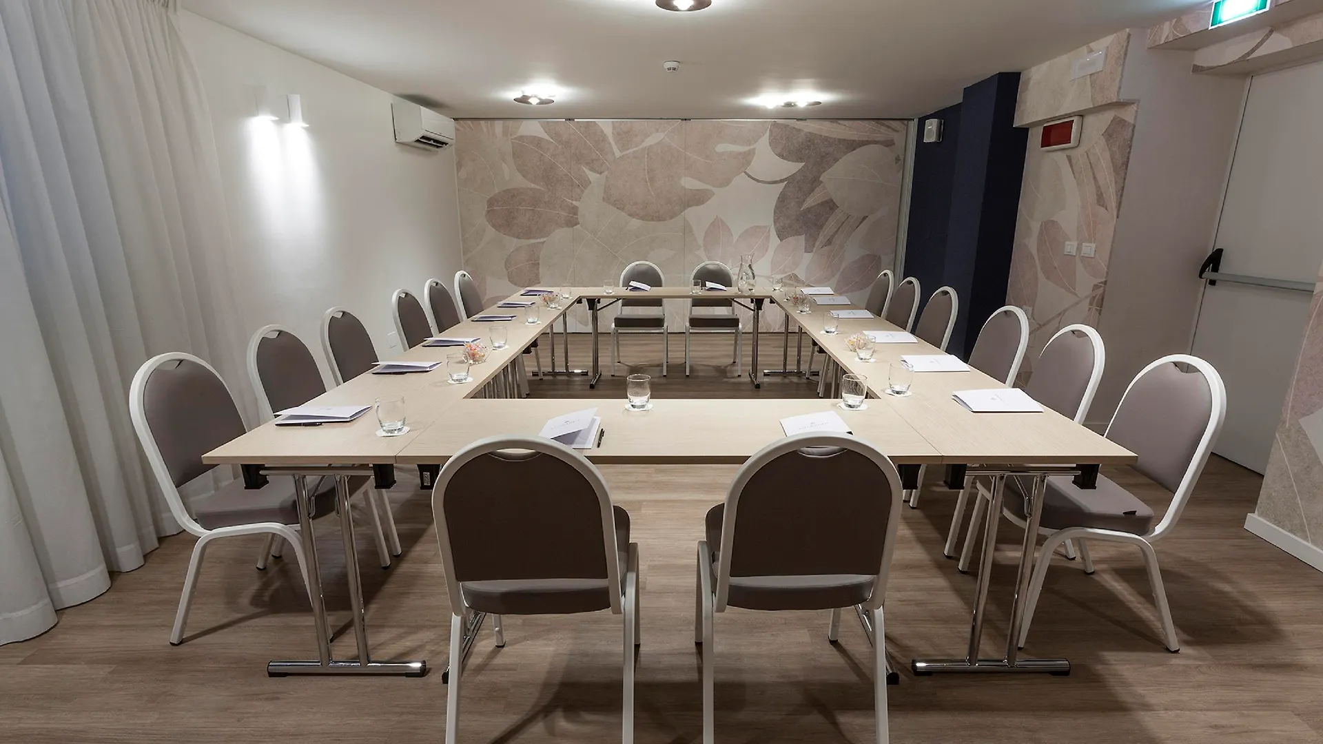 Litoraneo Suite Hotel Rimini 4*,